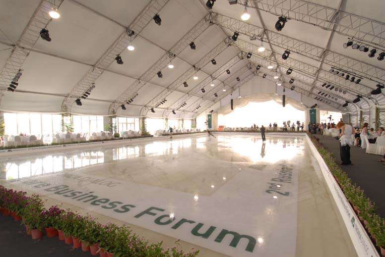 Copy of interior temp ice rink 01